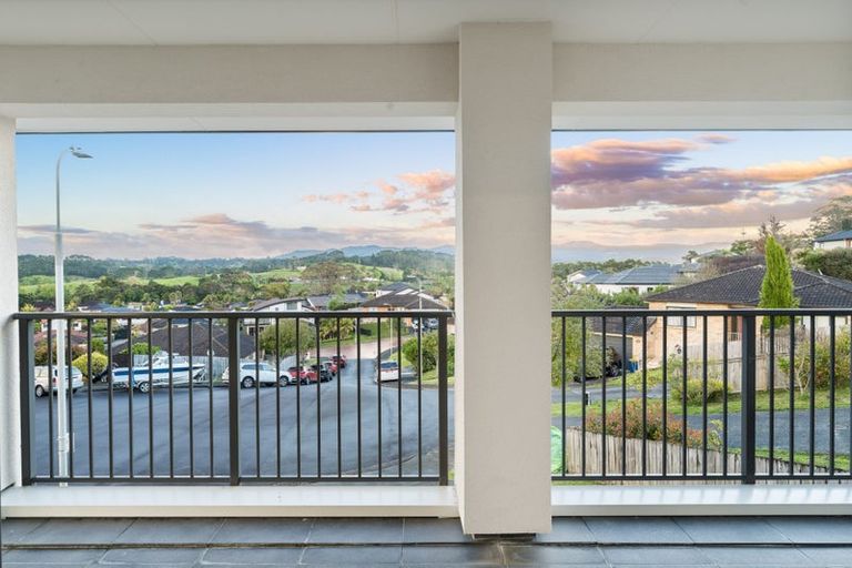 Photo of property in 10 Finsbury Place, Henderson, Auckland, 0612