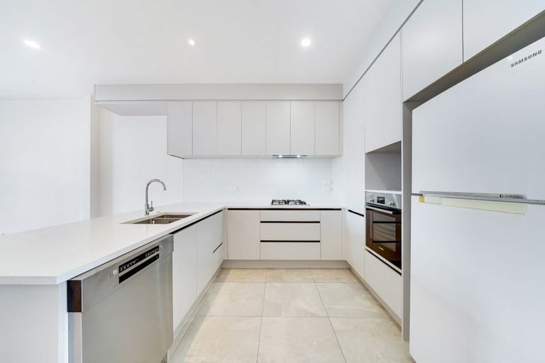 Photo of property in 65 Minhas Road, Papakura, 2110