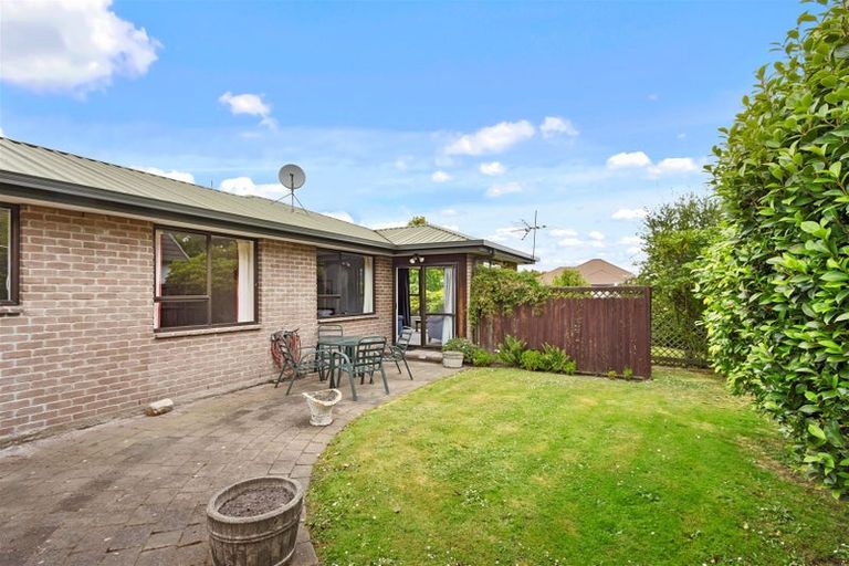 Photo of property in 11 Lochmore Street, Bishopdale, Christchurch, 8051