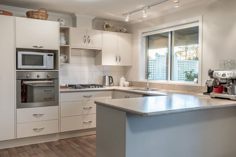 Photo of property in 1 Ivy Lane, Albert Town, Wanaka, 9305