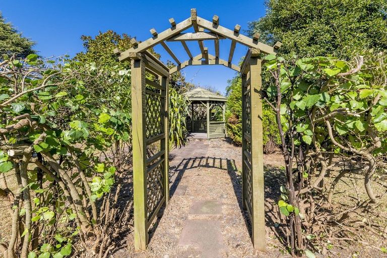 Photo of property in 75 Park Avenue, Waikanae, 5036