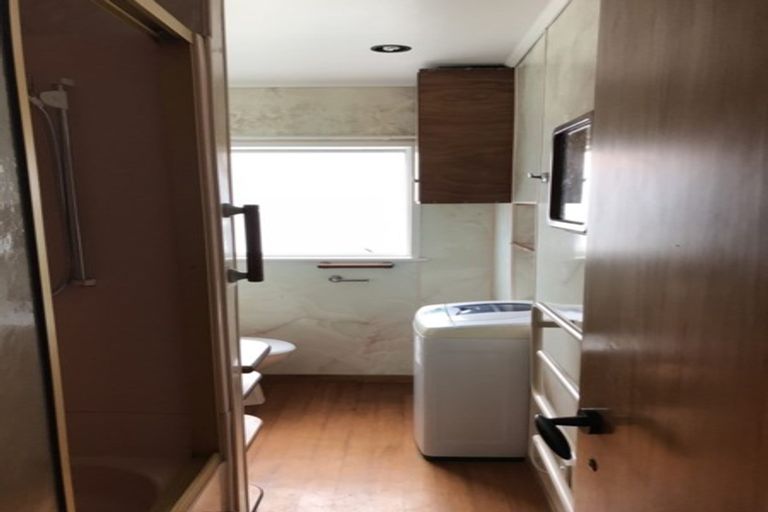 Photo of property in 1/25 Inverness Road, Browns Bay, Auckland, 0630