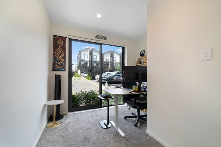 Photo of property in 7/30b Westgate Drive, Massey, Auckland, 0614