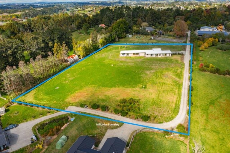 Photo of property in 121a Pomona Road, Kumeu, 0891