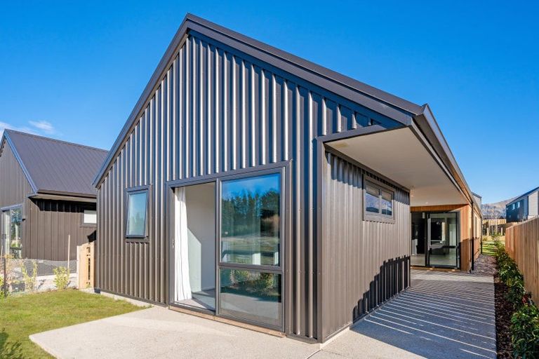 Photo of property in Northlake, 40 Malvern Road, Wanaka, 9305