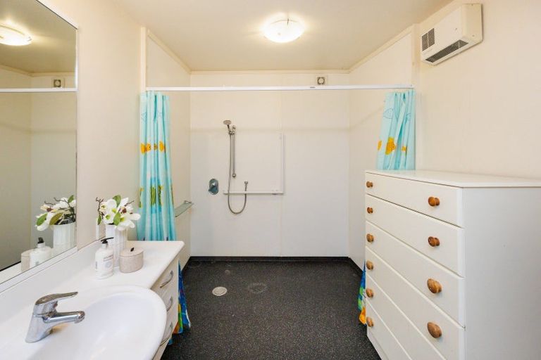 Photo of property in 4 Regent Street, Palmerston North, 4414