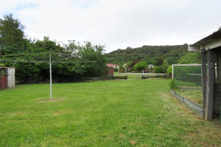 Photo of property in 35 Dick Street, Reefton, 7830