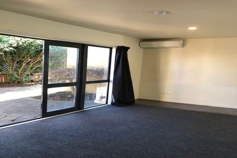 Photo of property in 2/112 Poulson Street, Addington, Christchurch, 8024