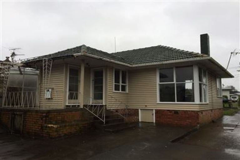 Photo of property in 5 Dennis Road, Papatoetoe, Auckland, 2025