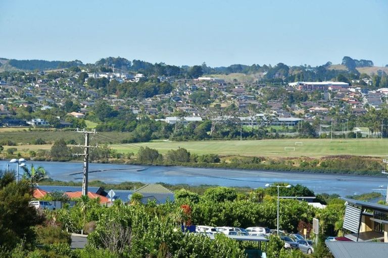 Photo of property in 66 Maire Road, Orewa, 0931