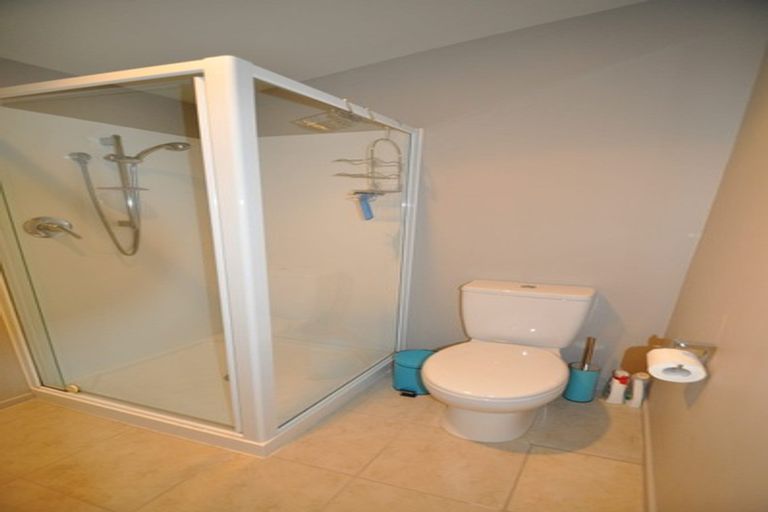 Photo of property in 30e Lyndon Street, Riccarton, Christchurch, 8041