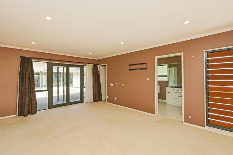 Photo of property in 5 Pukekura Place, Taradale, Napier, 4112