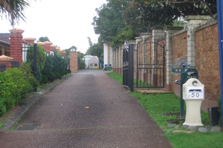 Photo of property in 50 Manor Park, Sunnyhills, Auckland, 2010