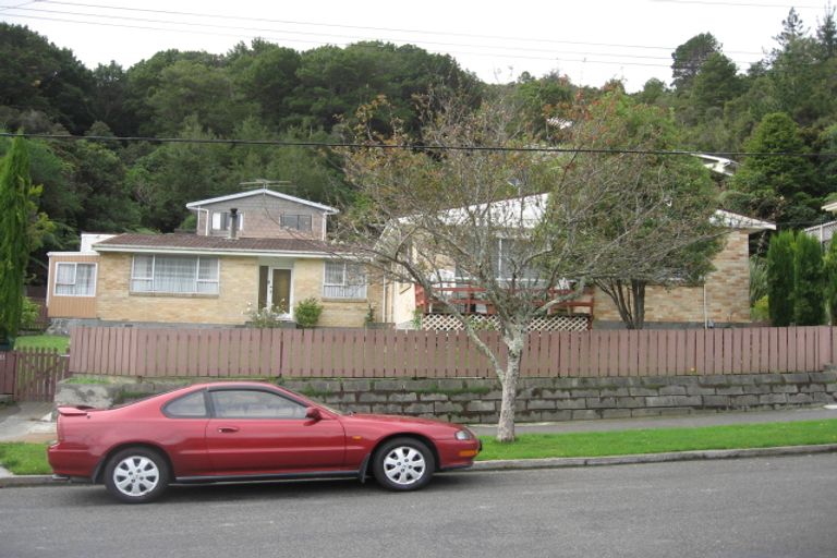 Photo of property in 11a Lowry Crescent, Stokes Valley, Lower Hutt, 5019