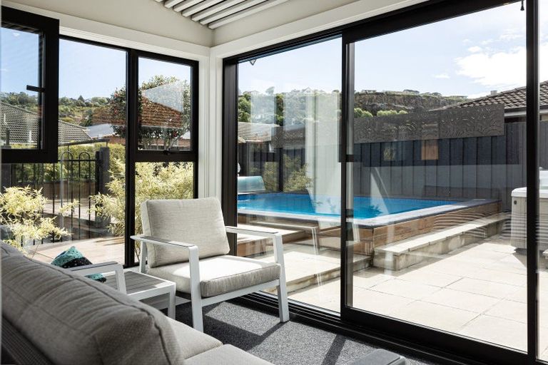 Photo of property in 215 Bay View Road, Saint Clair, Dunedin, 9012