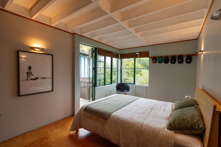 Photo of property in 6 Gannet Point, Rothesay Bay, Auckland, 0630