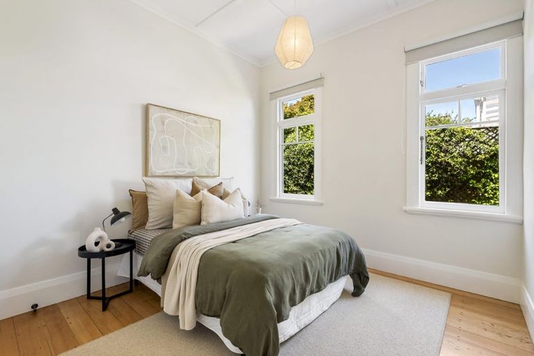 Photo of property in 7a North Avenue, Narrow Neck, Auckland, 0624