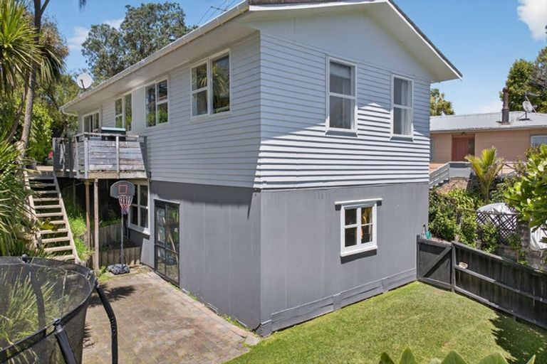 Photo of property in 85 Kia Ora Road, Beach Haven, Auckland, 0626