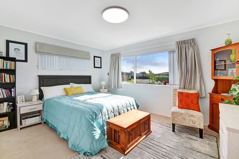 Photo of property in 96c Lakeside Drive, Orewa, 0931