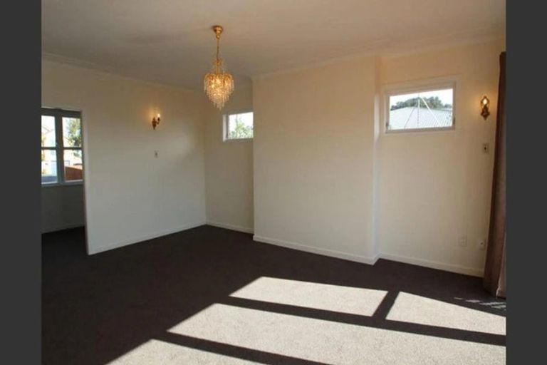 Photo of property in 17 Bleakhouse Road, Howick, Auckland, 2014