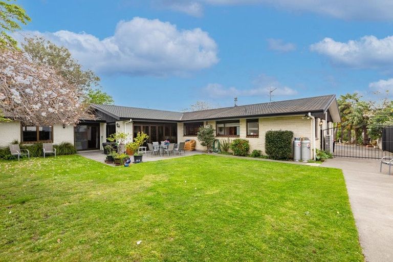 Photo of property in 22 Otatara Road, Taradale, Napier, 4112