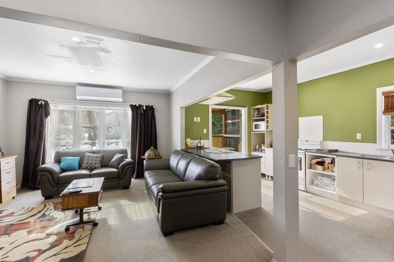 Photo of property in 30 Moores Valley Road, Wainuiomata, Lower Hutt, 5014