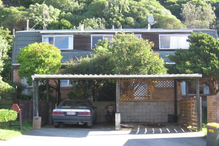 Photo of property in 91 Churton Drive, Churton Park, Wellington, 6037