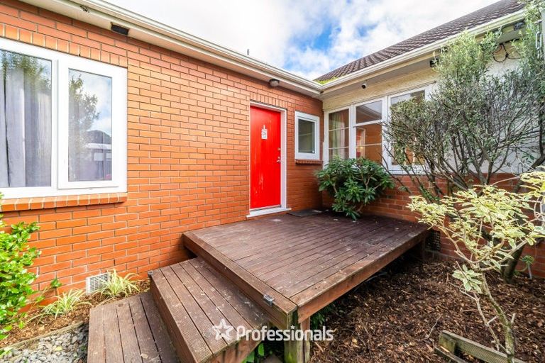 Photo of property in 24 Godley Street, Waterloo, Lower Hutt, 5011