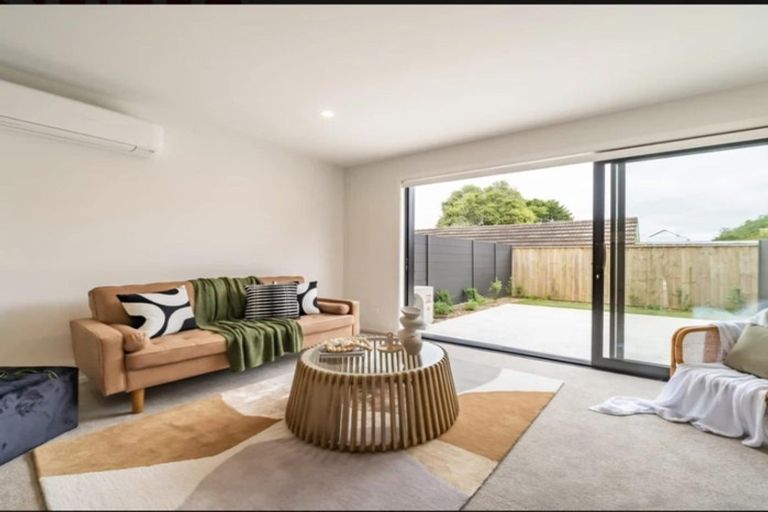 Photo of property in 43 Pipi Place, Levin, 5510