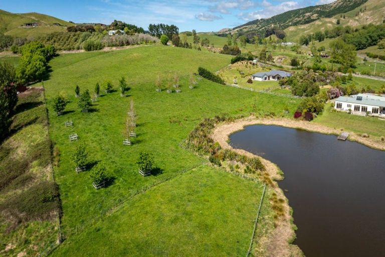 Photo of property in 23 Waipuka Road, Waimarama, Havelock North, 4294