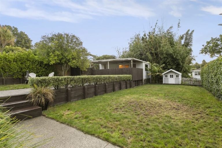Photo of property in 18 Glade Place, Birkenhead, Auckland, 0626