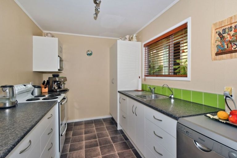 Photo of property in 14 Handforth Street, Onerahi, Whangarei, 0110