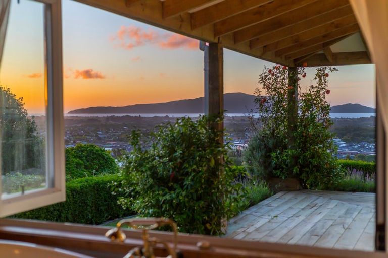 Photo of property in 17 Kea Street, Waikanae, 5036