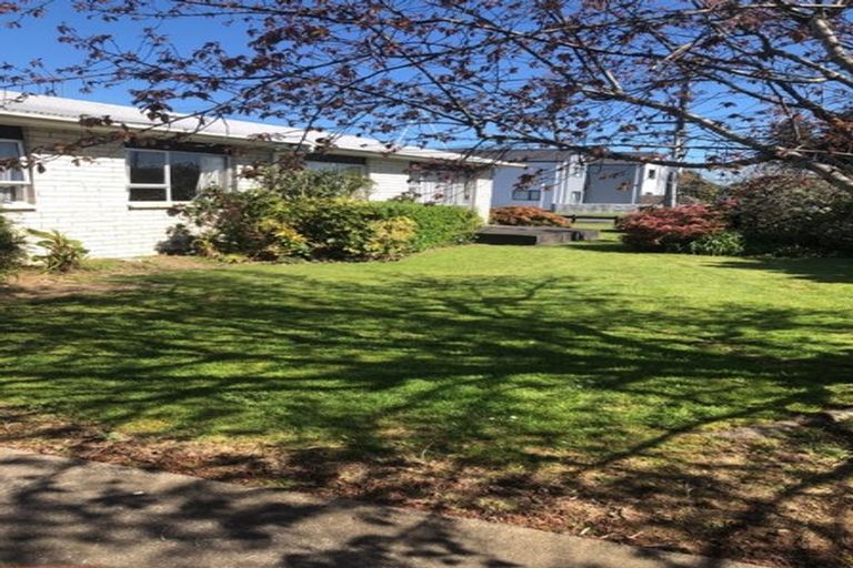 Photo of property in 142 Old Farm Road, Hamilton East, Hamilton, 3216