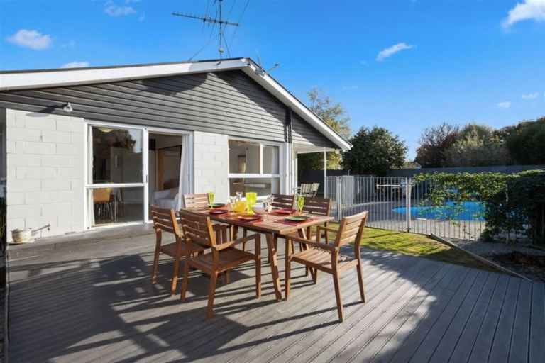 Photo of property in 21 Toorak Avenue, Avonhead, Christchurch, 8042