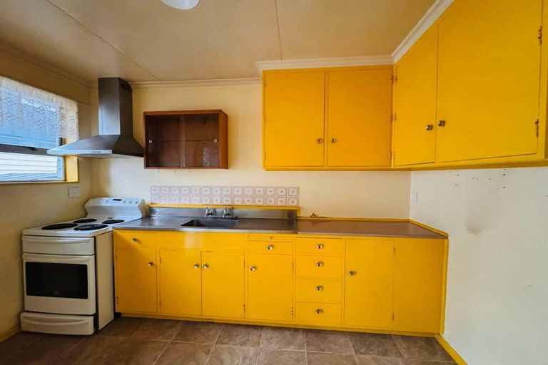 Photo of property in 10 Kiwi Court, Roslyn, Palmerston North, 4414