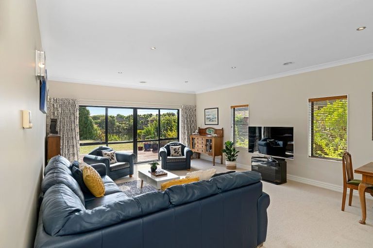 Photo of property in 93 Regent Drive, Paraparaumu Beach, Paraparaumu, 5032