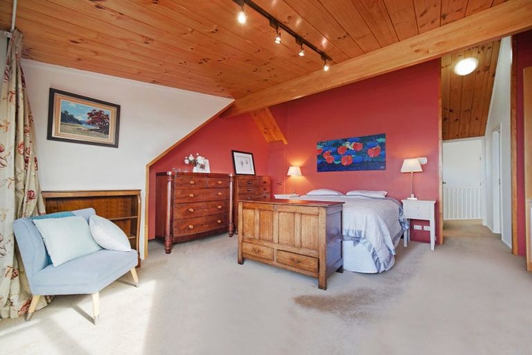 Photo of property in 13 Gilberd Place, Torbay, Auckland, 0630