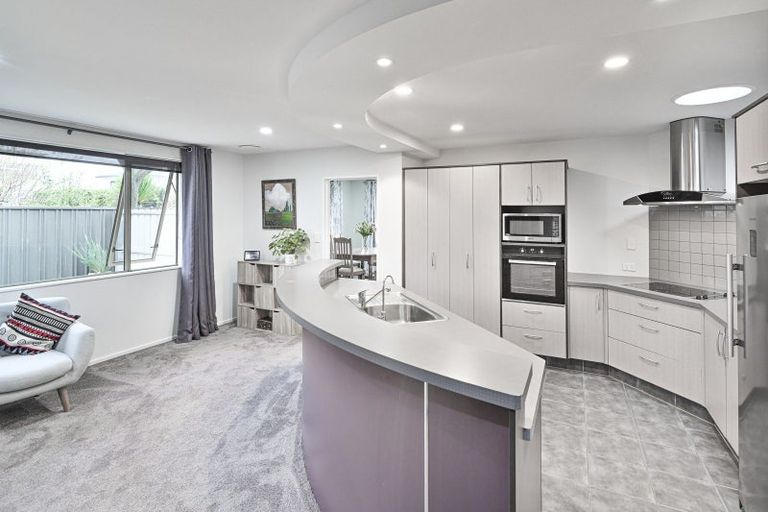 Photo of property in 95 Ferry Road, Clive, 4102