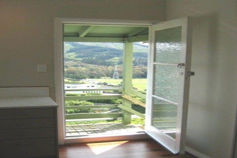 Photo of property in 49 Pembroke Road, Northland, Wellington, 6012