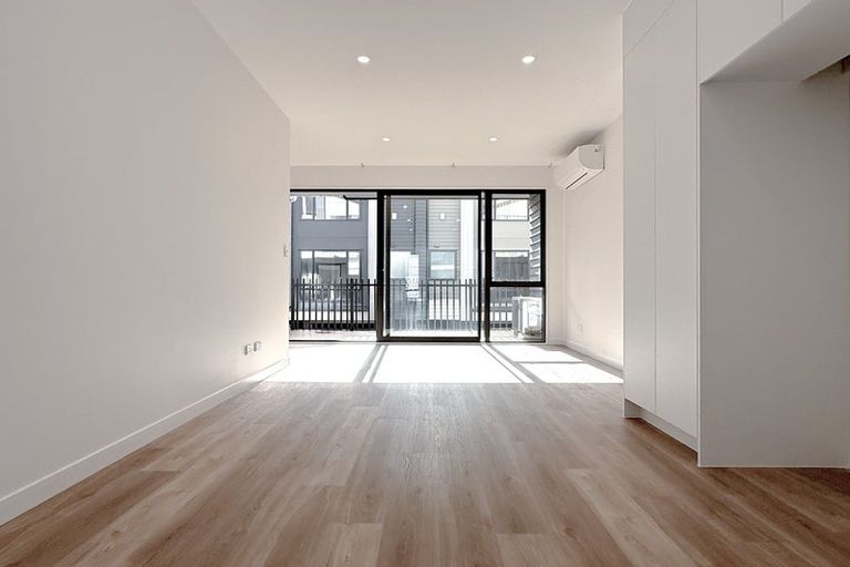 Photo of property in 106 Trafalgar Street, Waterloo, Lower Hutt, 5011