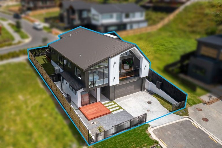 Photo of property in 44 Waitai Close, Long Bay, 0630