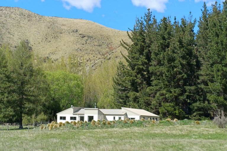 Photo of property in 1891 Fairlie Tekapo Road, Burkes Pass, Fairlie, 7987