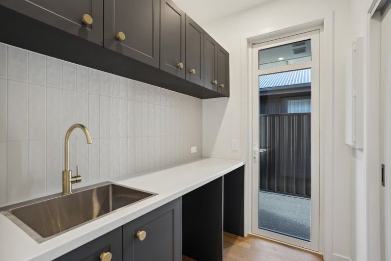 Photo of property in 105 Burdon Loop, Lake Hawea, 9382