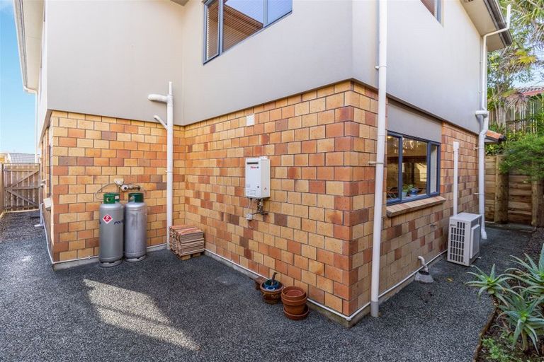 Photo of property in 1a Simmental Crescent, Somerville, Auckland, 2014