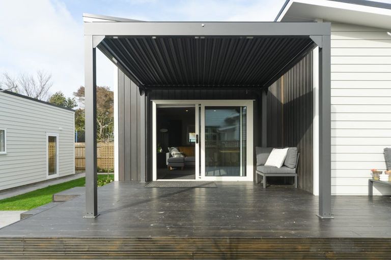 Photo of property in 8a Cuba Street, Takaro, Palmerston North, 4412