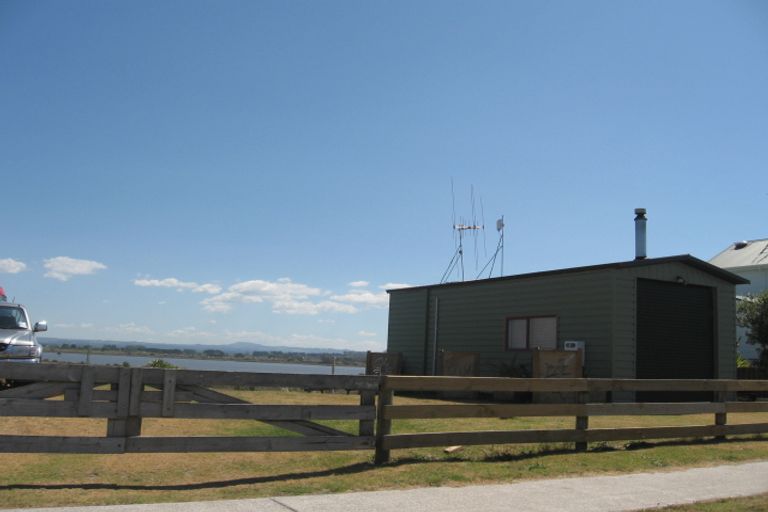 Photo of property in 528 Pukehina Parade, Pukehina, Te Puke, 3189