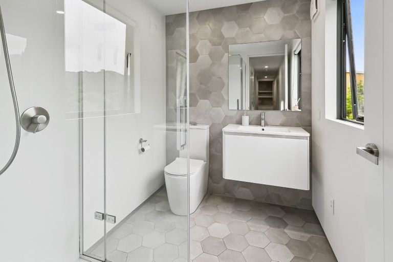 Photo of property in 47 Mount Pleasant Road, Aro Valley, Wellington, 6012