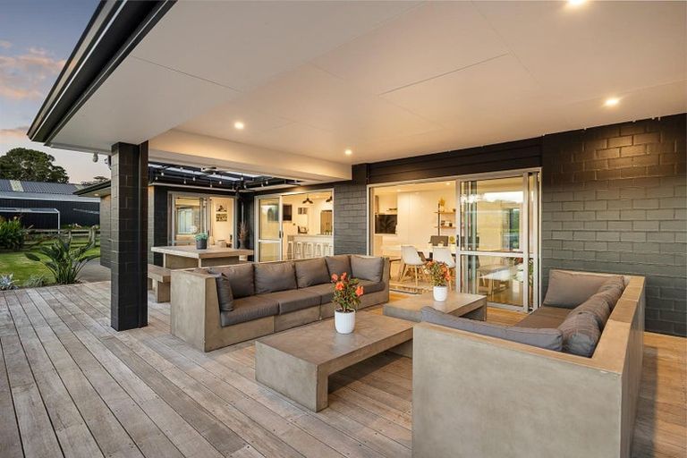 Photo of property in 583 State Highway 16, Kumeu, 0891