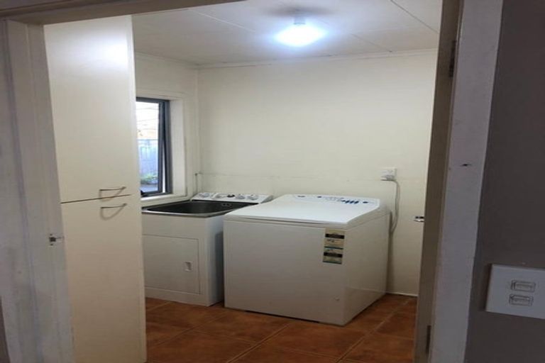 Photo of property in 136 Mahia Road, Wattle Downs, Auckland, 2103